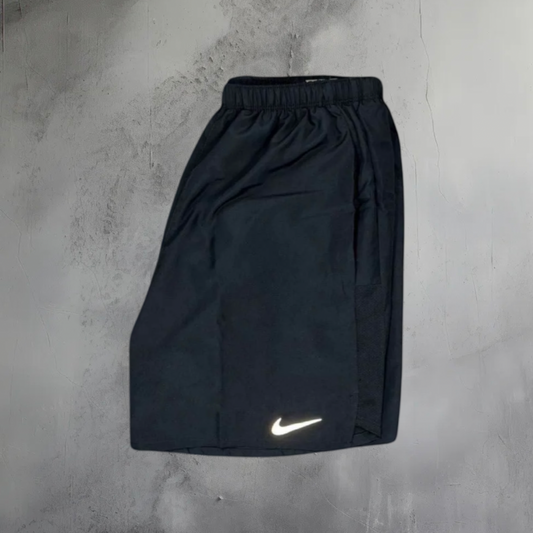 Nike 7inch challenger shorts - Black