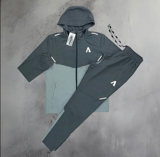 APTREK peak tracksuit / grey